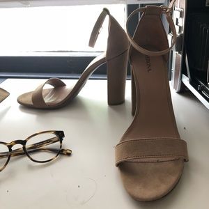 NWOT Tan Block Heels